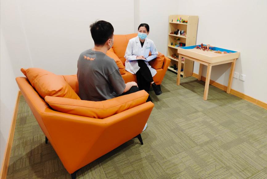两会聚焦中学生身心健康！专业力量补位，三山医伴筑牢校园健康防线